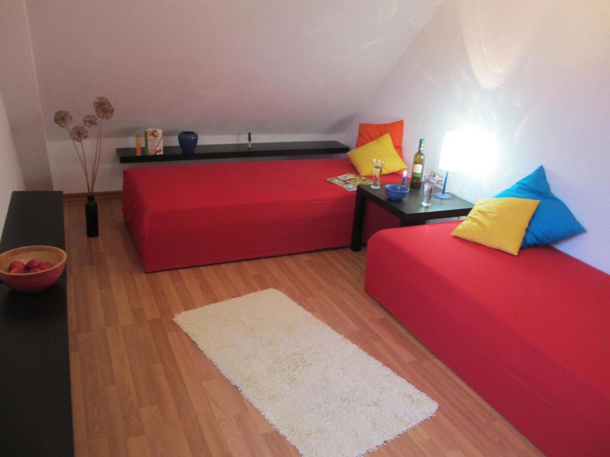 Doppel-/Zweibettzimmer mit Bad