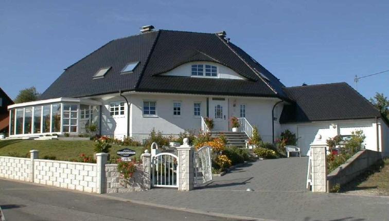 B&B Schweigen-Rechtenbach - Ferienwohnung Blau - Bed and Breakfast Schweigen-Rechtenbach