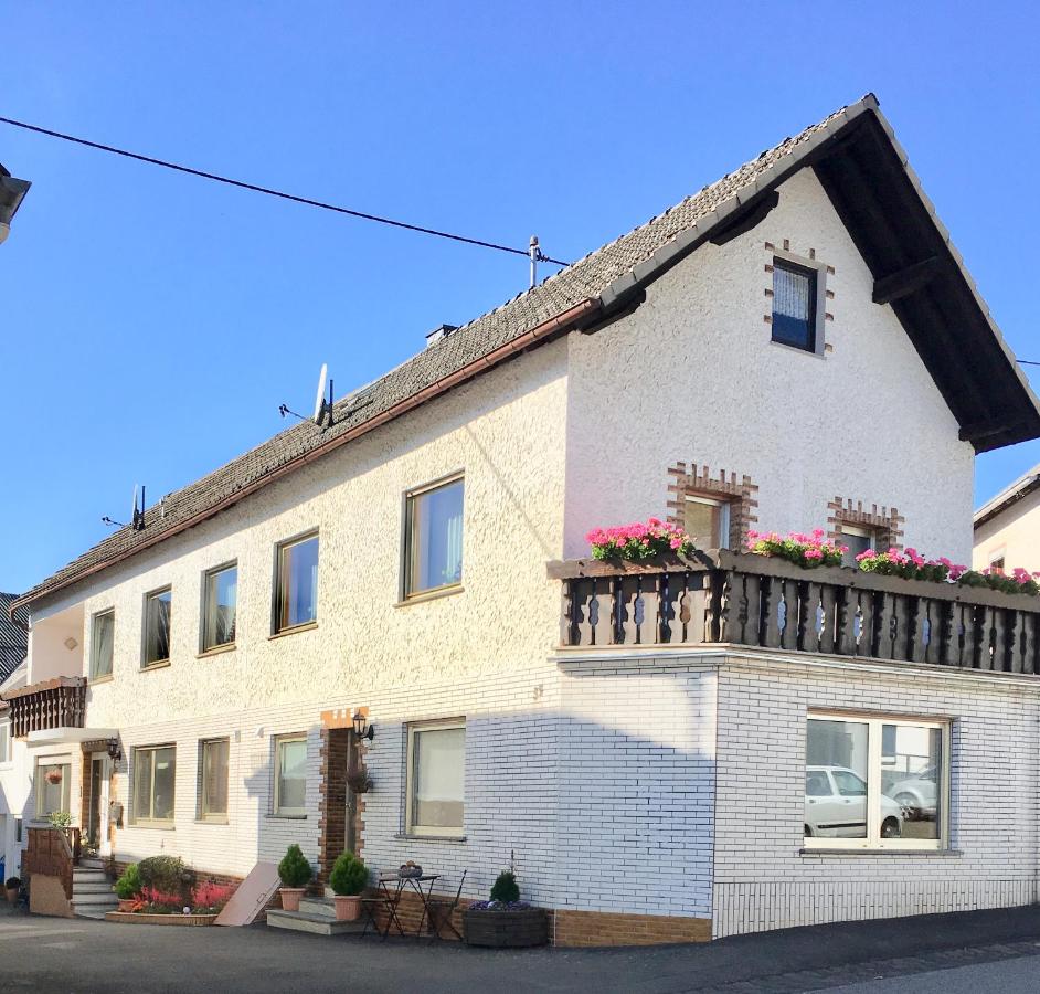 B&B Herresbach - Gästehaus Doll - Bed and Breakfast Herresbach