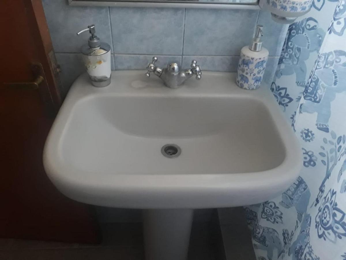 Camera Matrimoniale Standard con Bagno in Comune