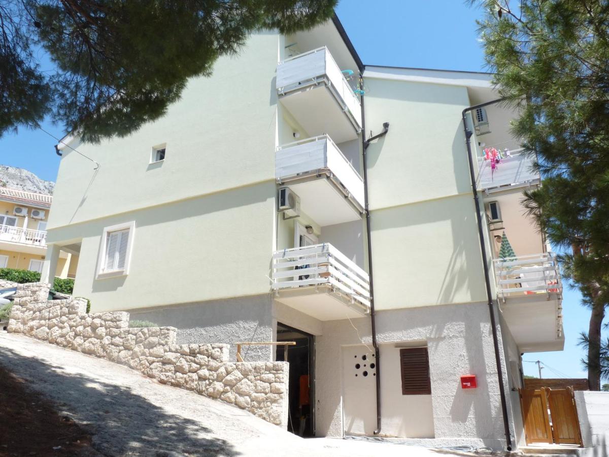 Nemira beach apartments - B&B Omiš