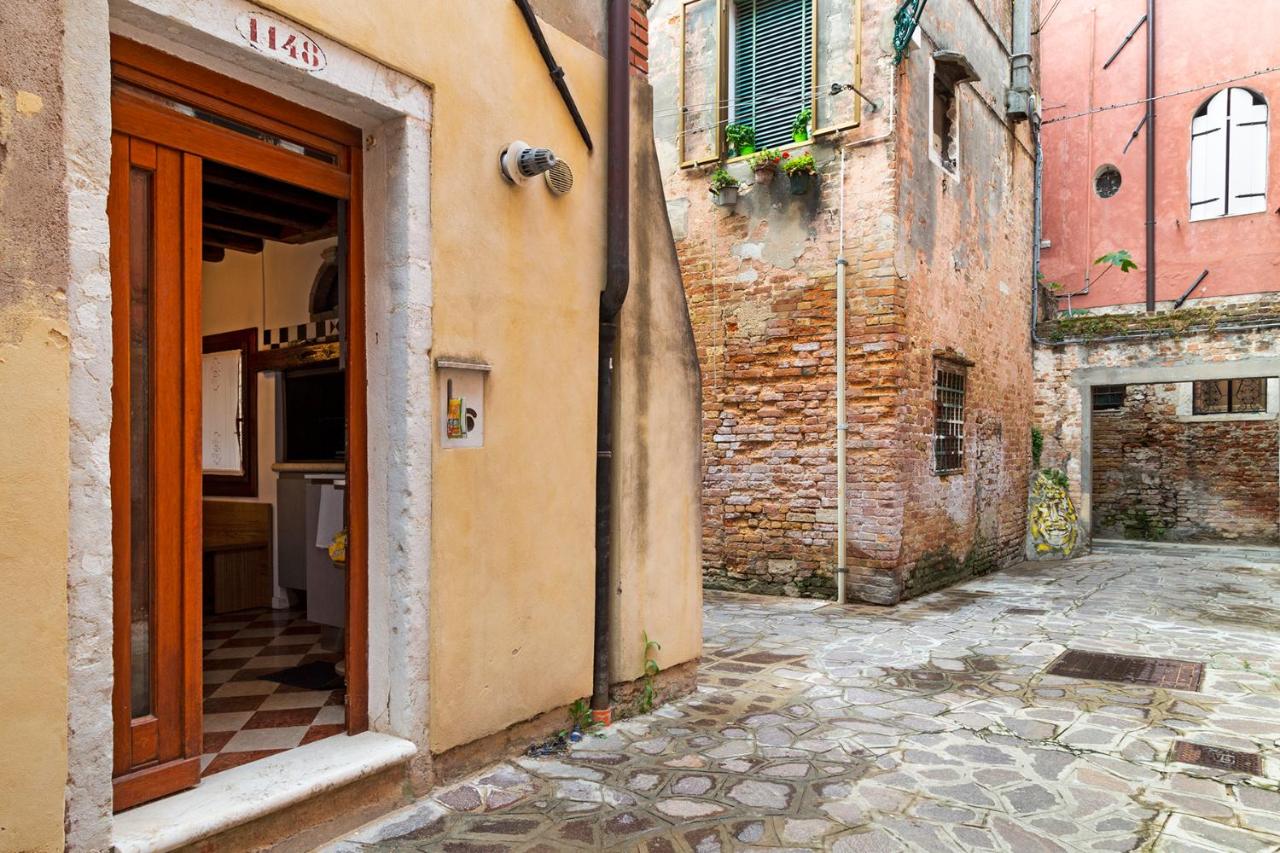 Antico Caminetto alla Biennale - B&B