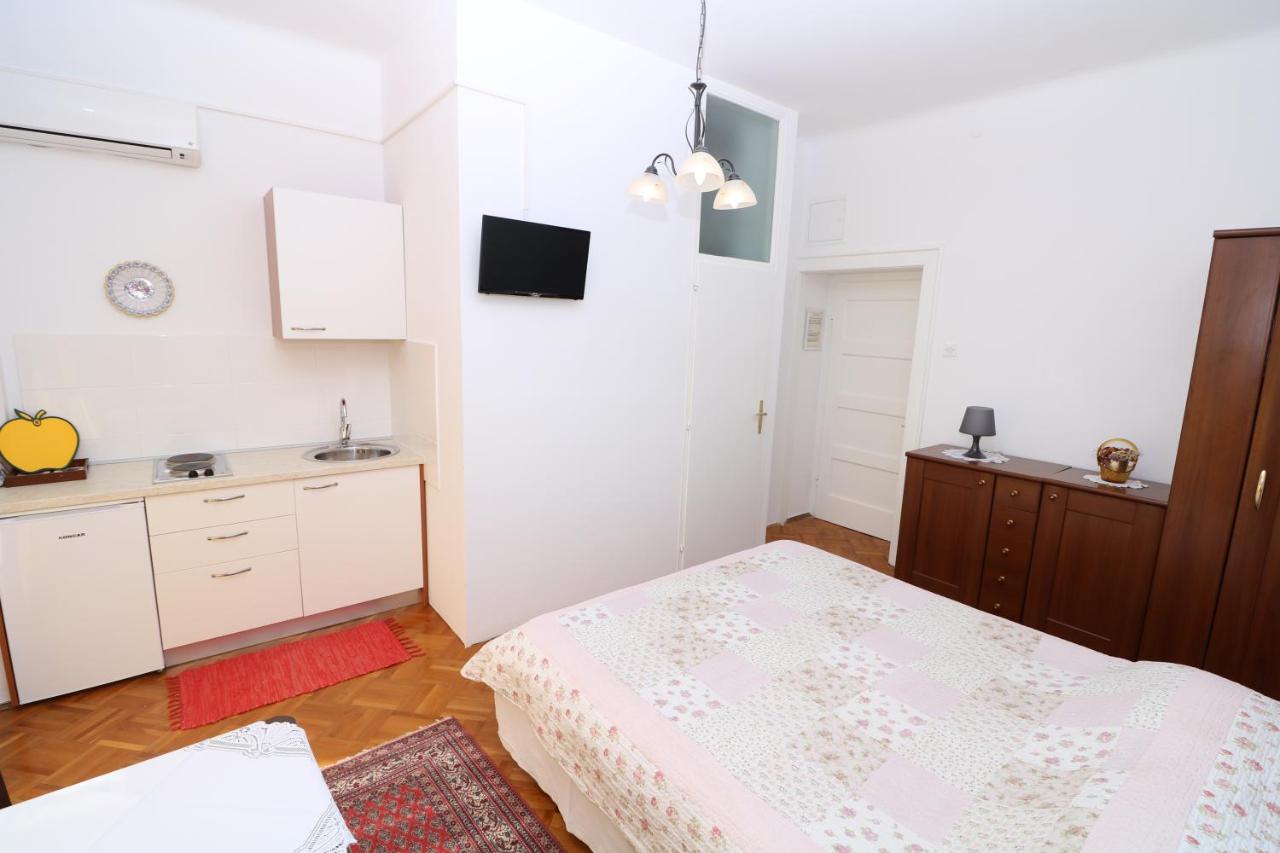 Studio with Sea View