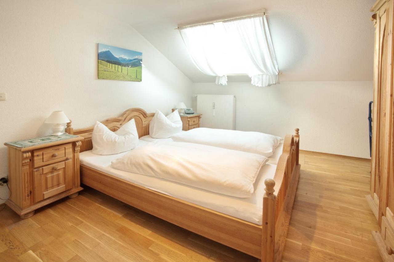 Apartment with Mountain View