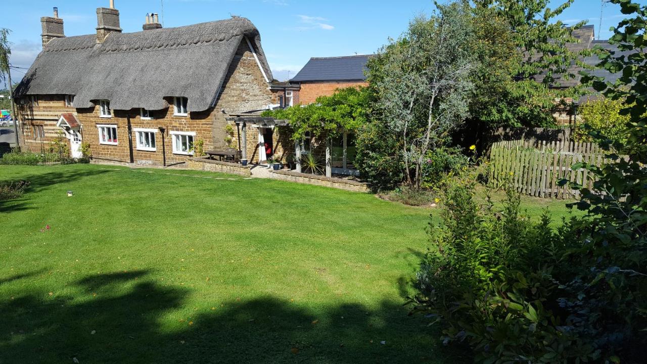 B&B Moreton Pinkney - Pear Tree Cottage - Bed and Breakfast Moreton Pinkney