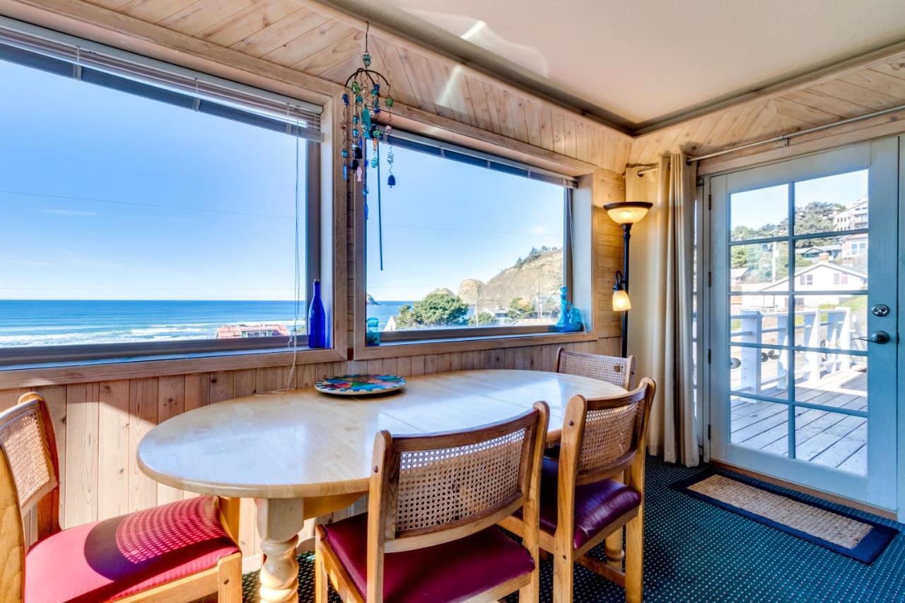 Wave Watch `N - B&B