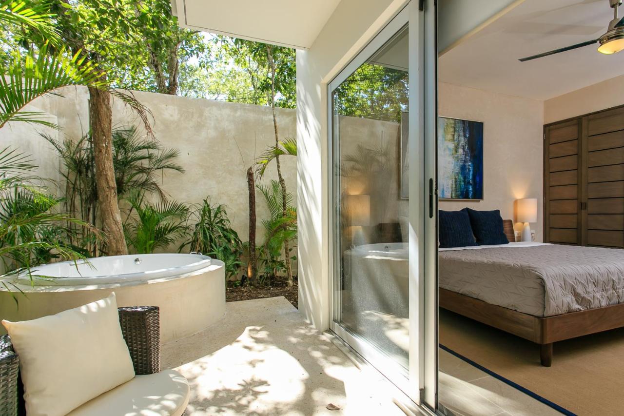2BR Terrace & Pool