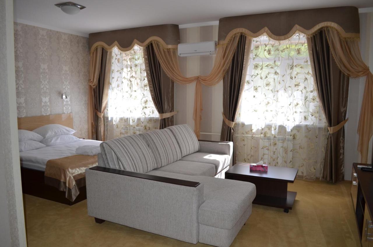 B&B Ust-Kamenogorsk - Mereke Hotel - Bed and Breakfast Ust-Kamenogorsk