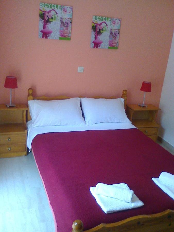Studio Double - Rez-de-Chaussée (2 Adultes)