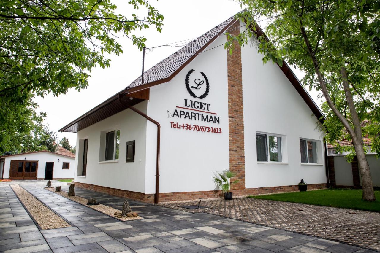 B&B Gyula - Liget Apartman - Bed and Breakfast Gyula