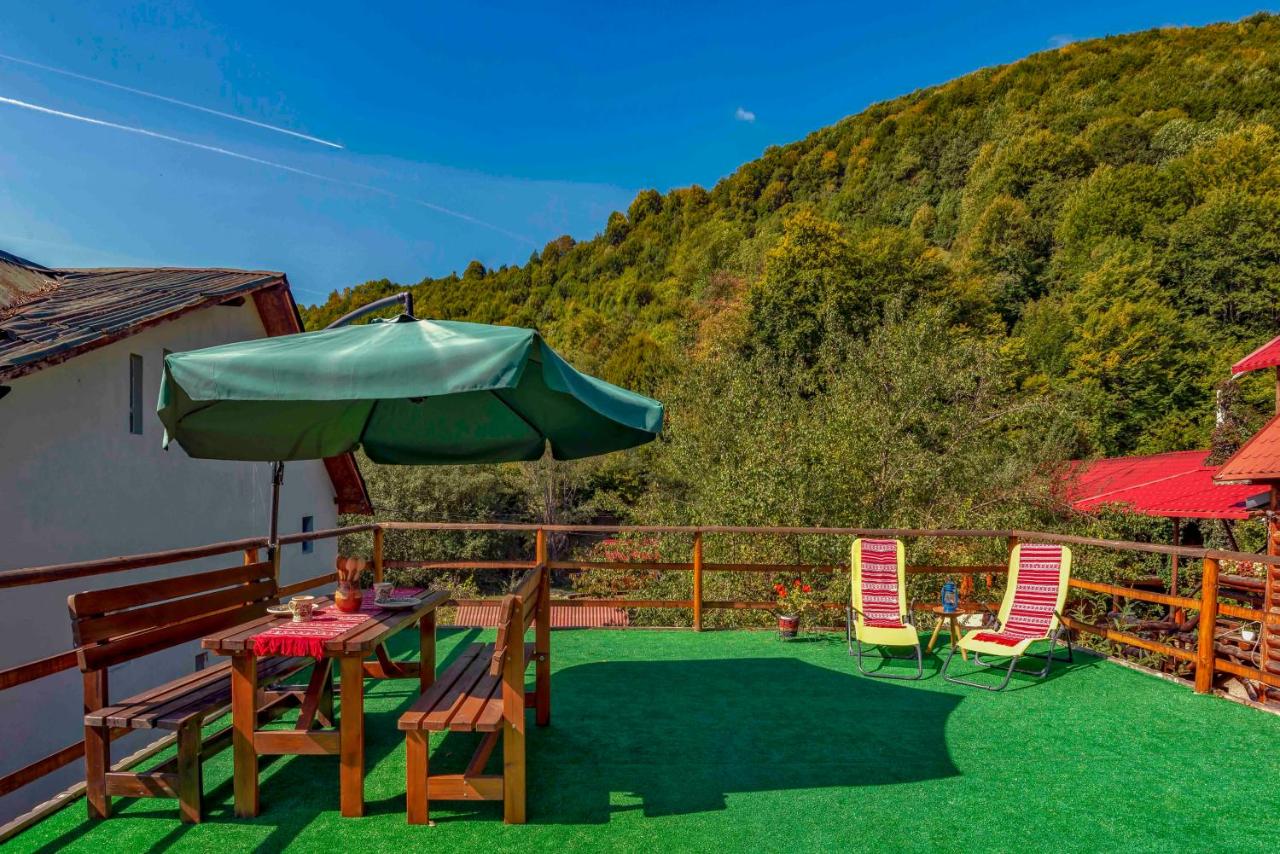 Raiul de pe Rau - B&B