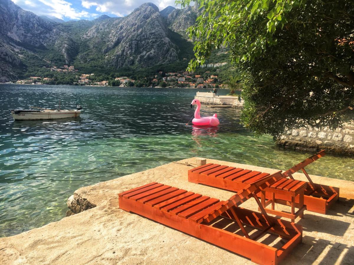 B&B Kotor - MARETA II - waterfront - Bed and Breakfast Kotor