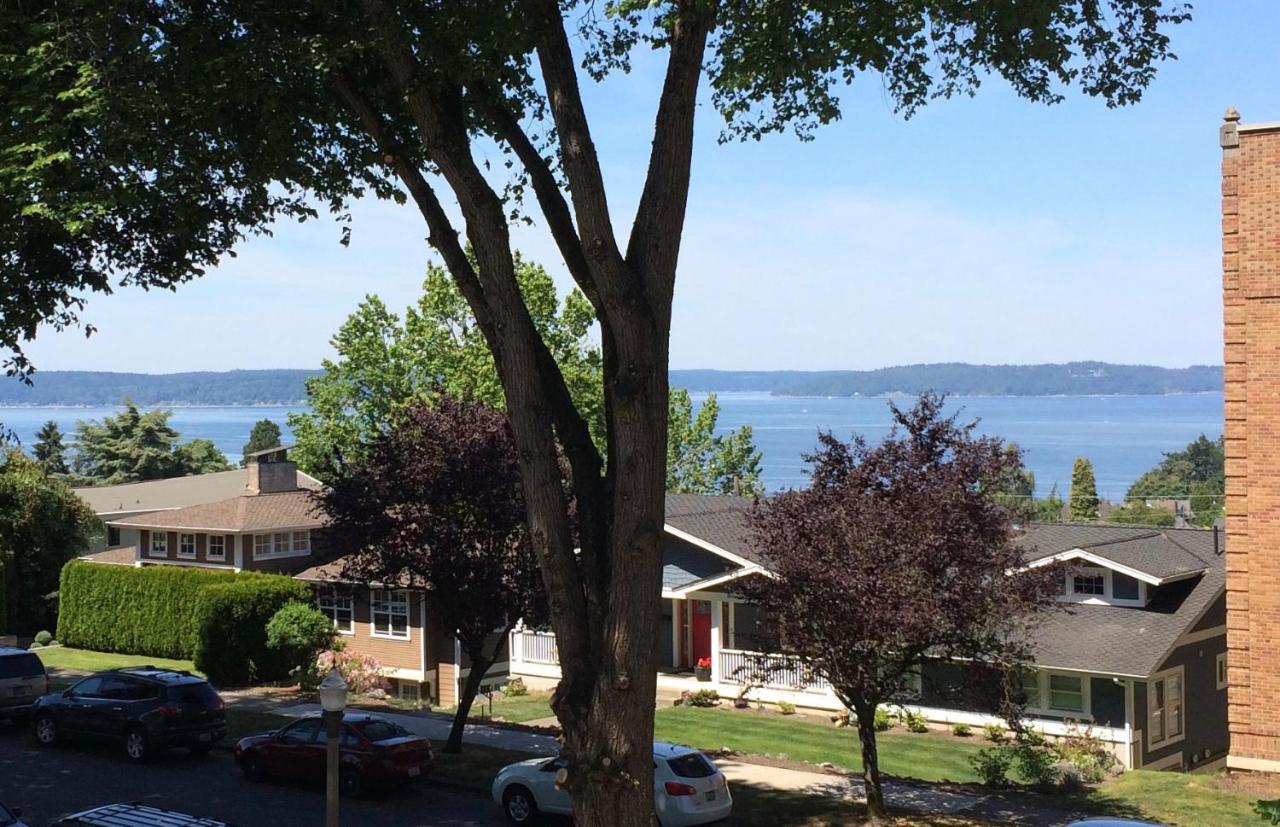Bay View, Best Area, No Stairs, WD, 2 Baths, 2 Bedrooms, Balcony, View, 925sf - B&B Tacoma