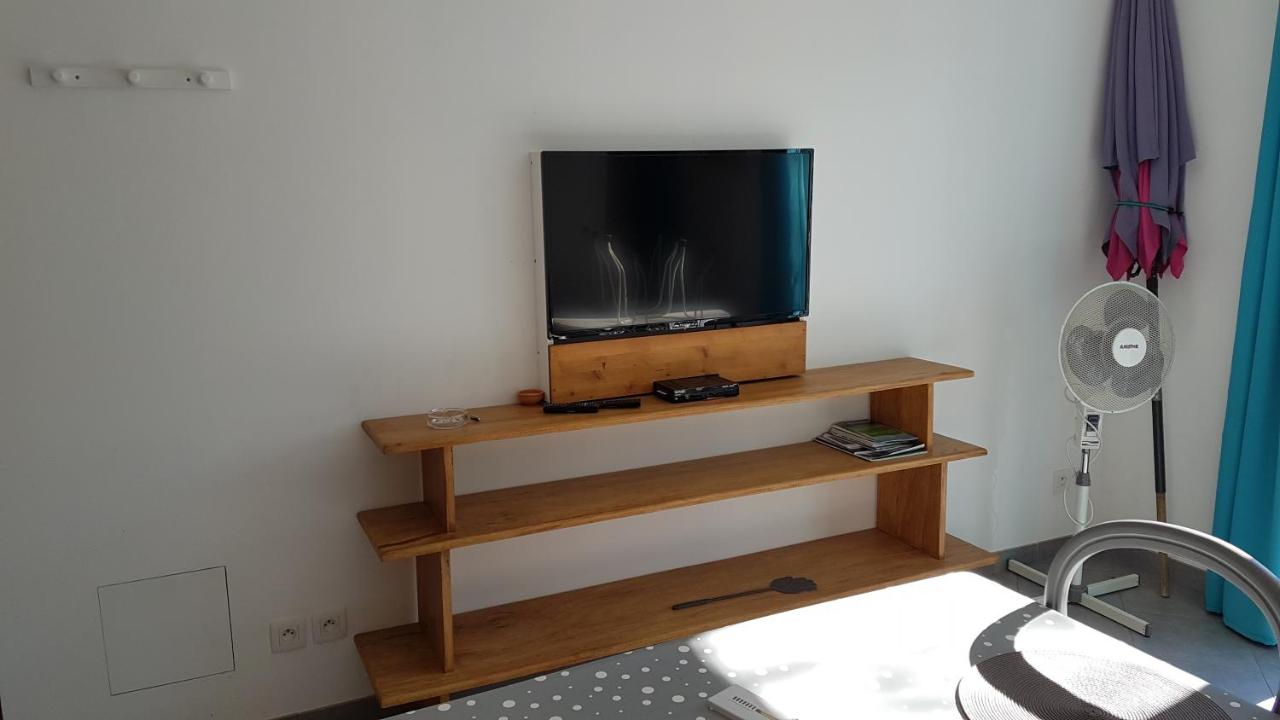 Studio 2
