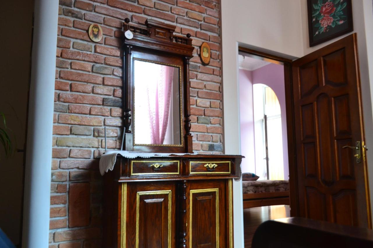 Apartment on Shevchenka Boulevard - B&B