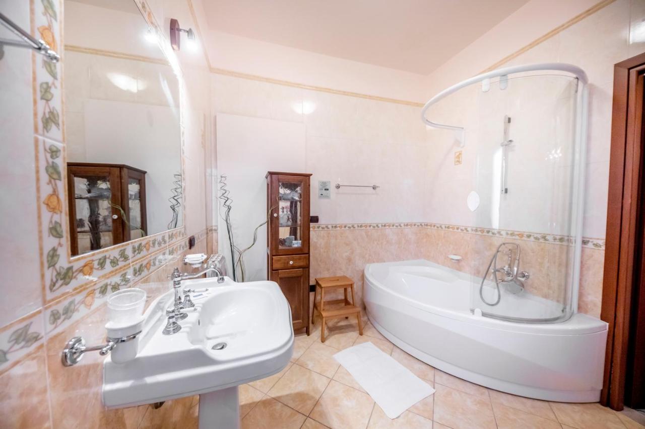 Superior Double Room with Terrace and private bathroom