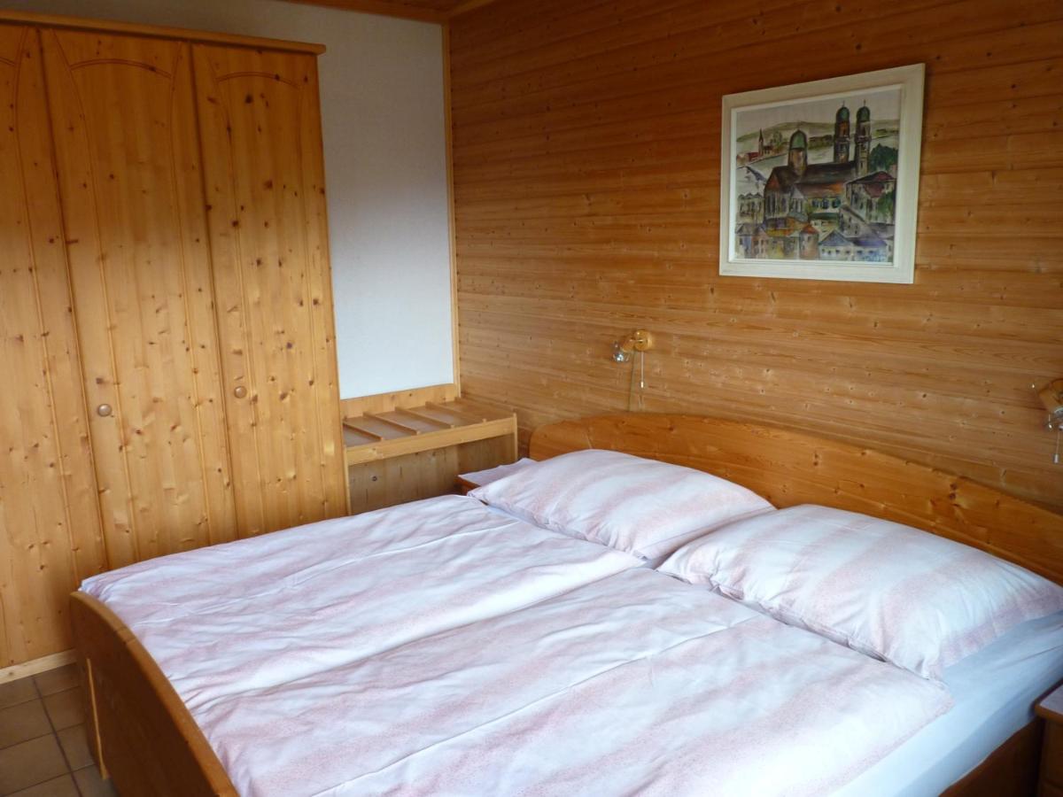 Doppelzimmer mit eigenem externen Bad