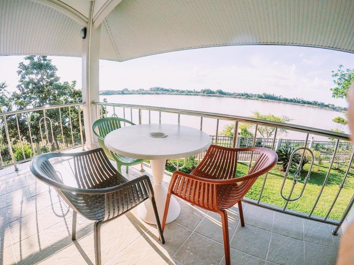 RiverTree House - B&B Nong Khai