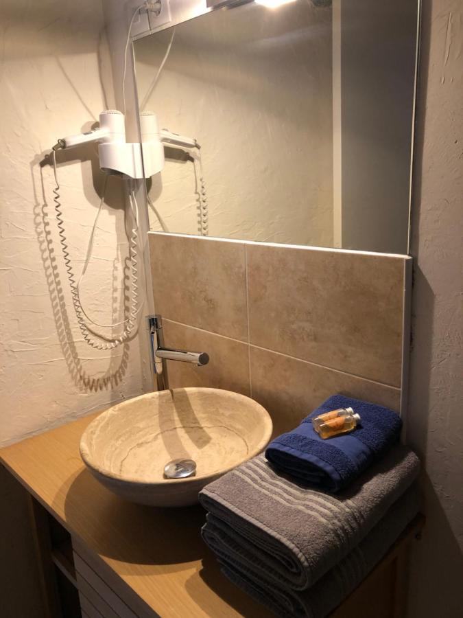Camera Matrimoniale con Bagno Privato