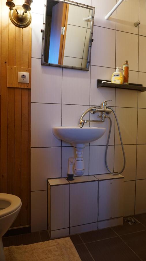 Dreibettzimmer mit eigenem Bad