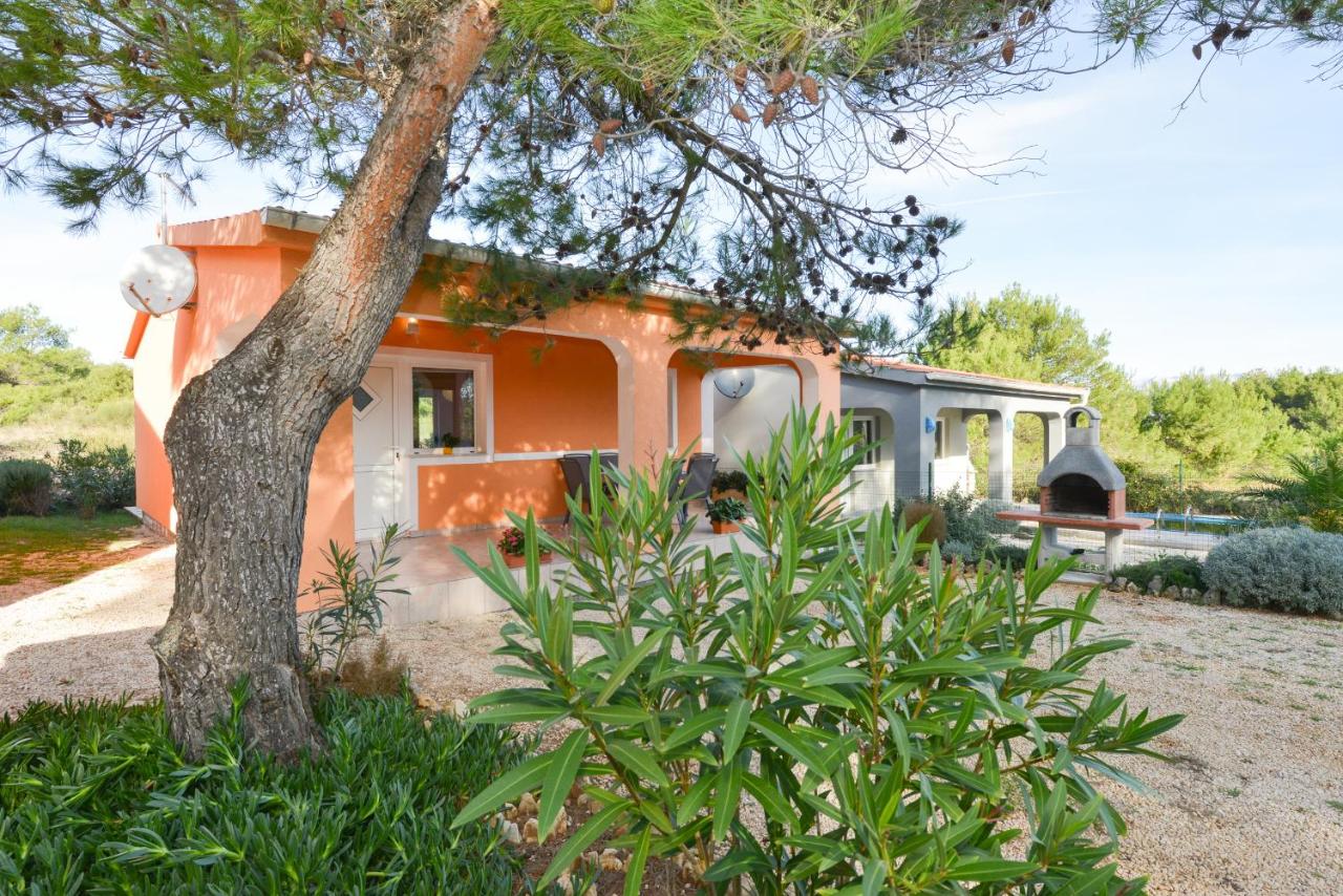 Kuća za odmor "Roko" - B&B