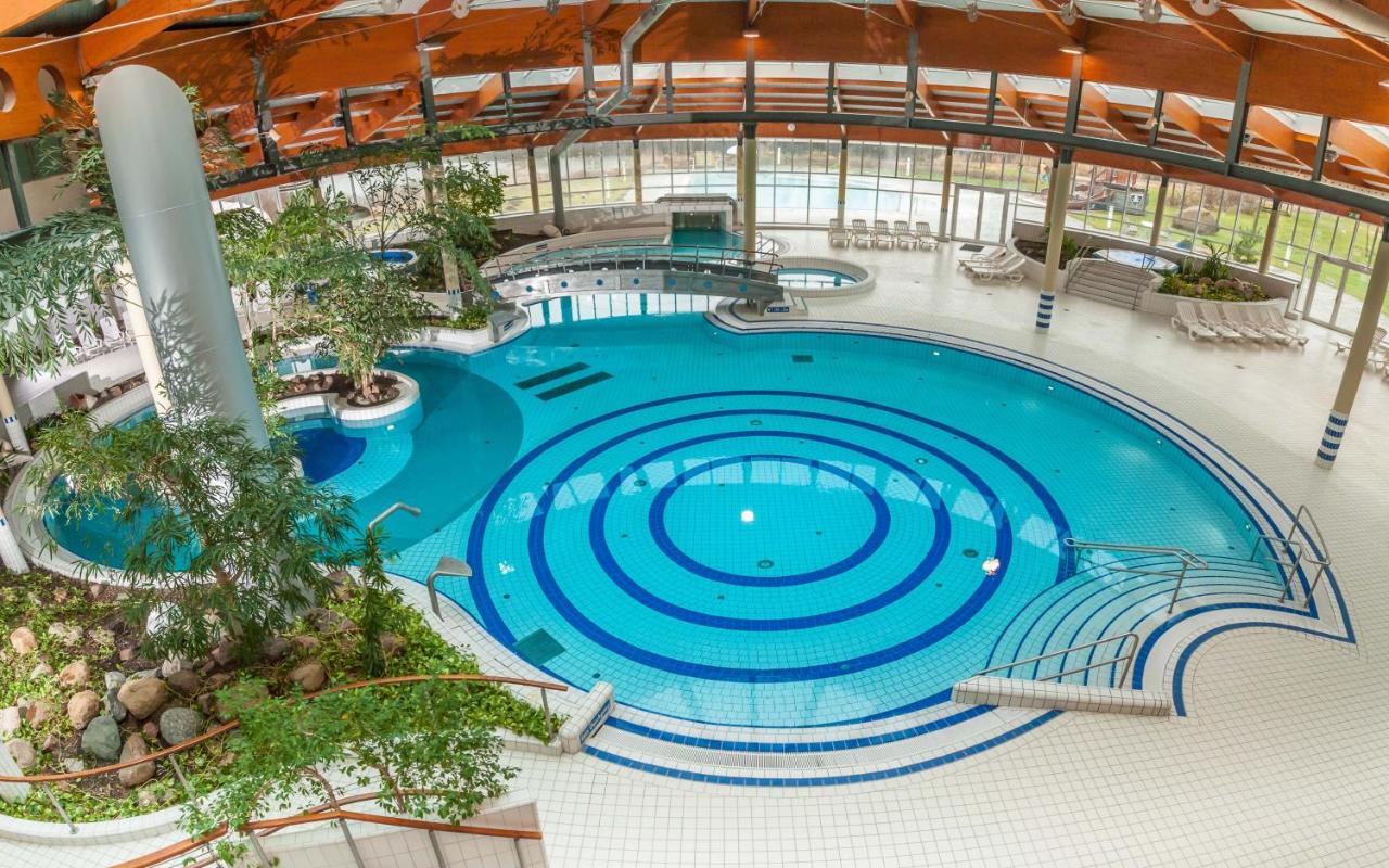 Dünenhaus mit Schwimmbadnutzung - B&B Ostseebad Göhren