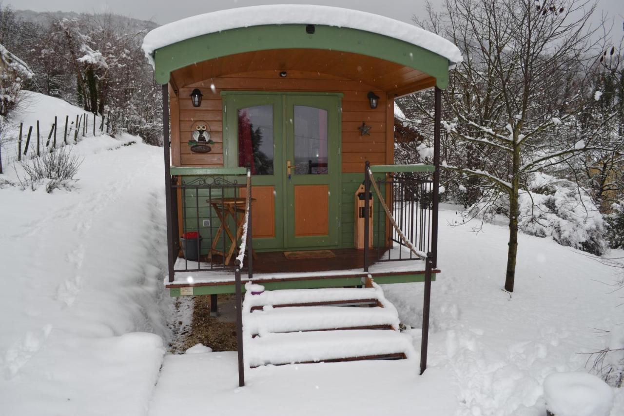 ROULOTTE DE CHARME "Le Paradis des Animaux" 2 à 4 personnes - Ferienwohnung