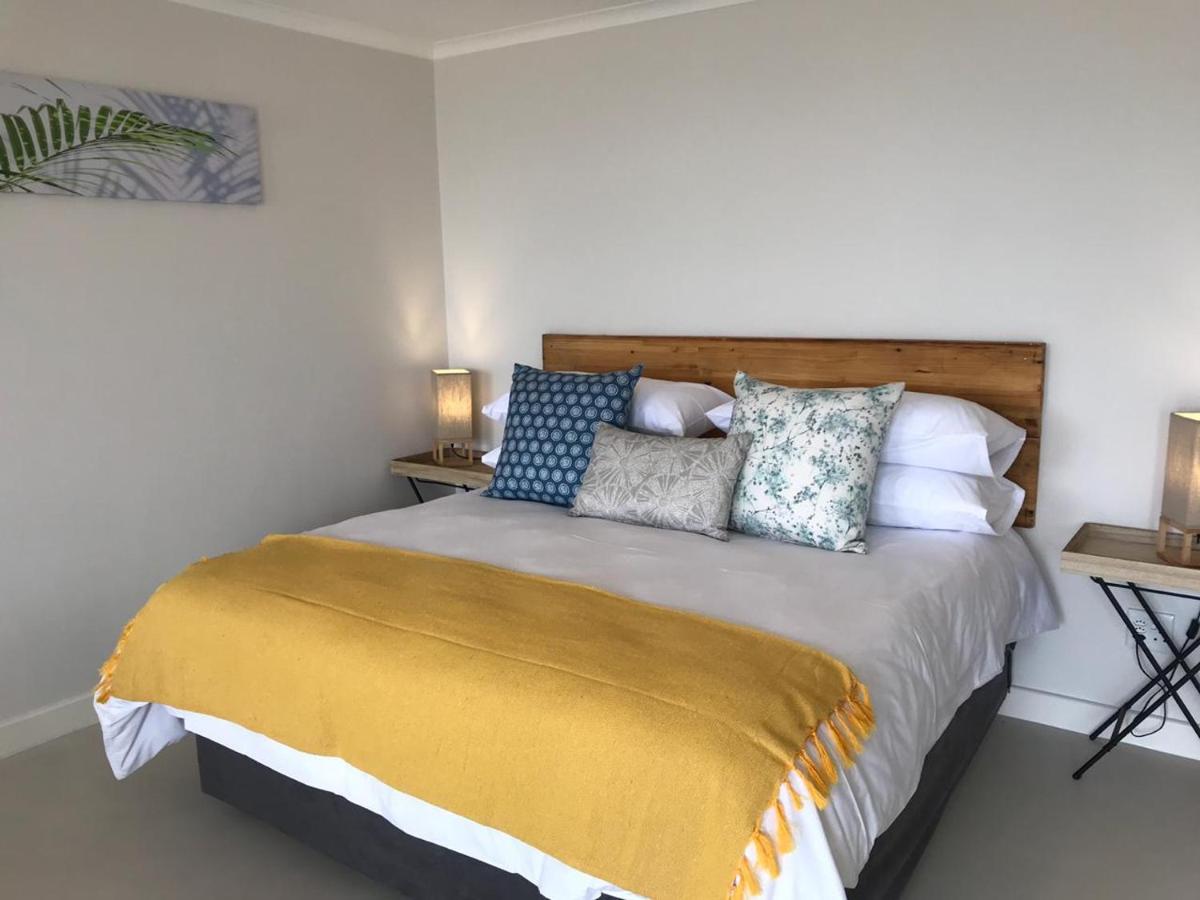 Deluxe Double or Twin Room with Sea View