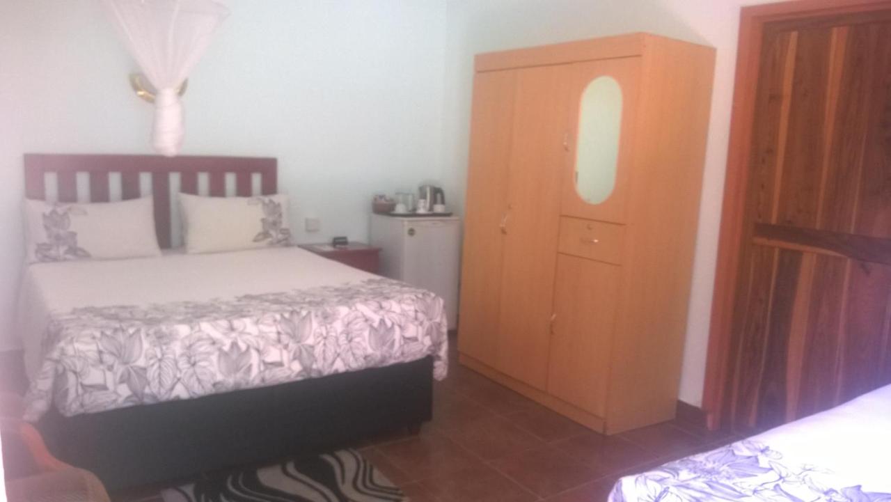 Family Room 2