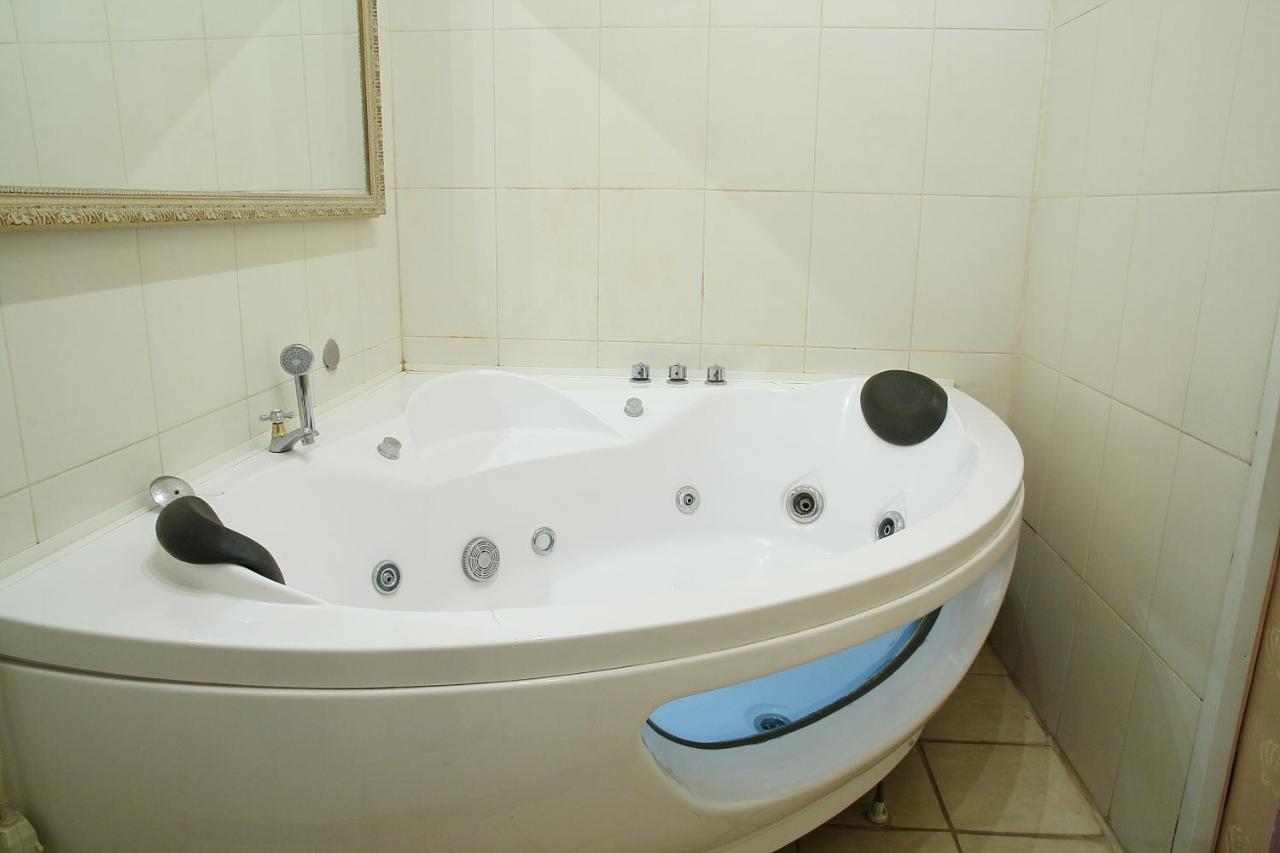 Ukrainian Hotel Service Apartments - B&B