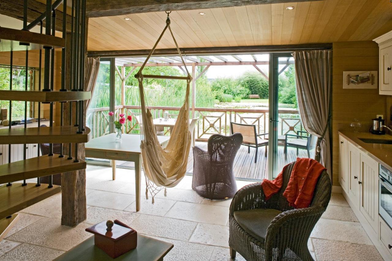 Haus am Wasser mit 1 Schlafzimmer und Zugang zum Pool und Spa