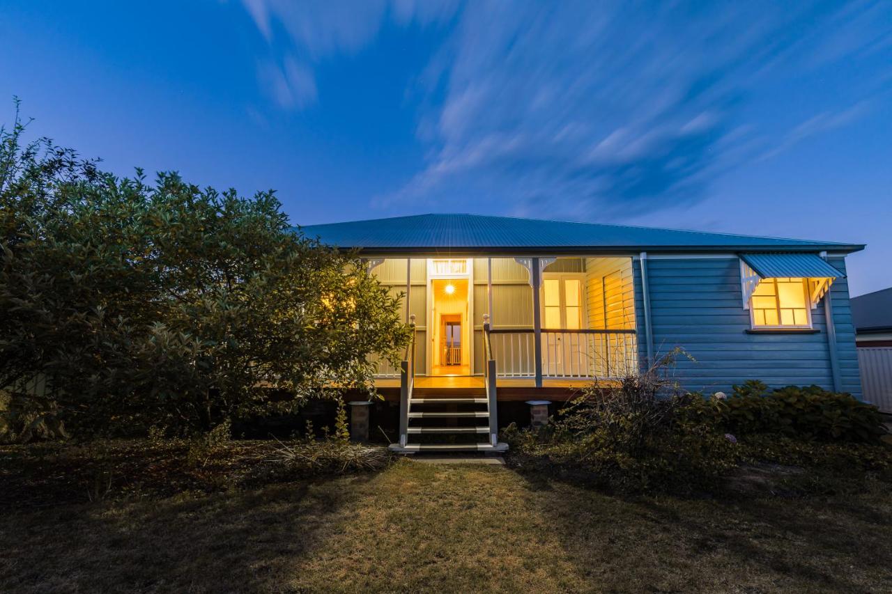 Apple Blossom Cottages - Bed and Breakfast