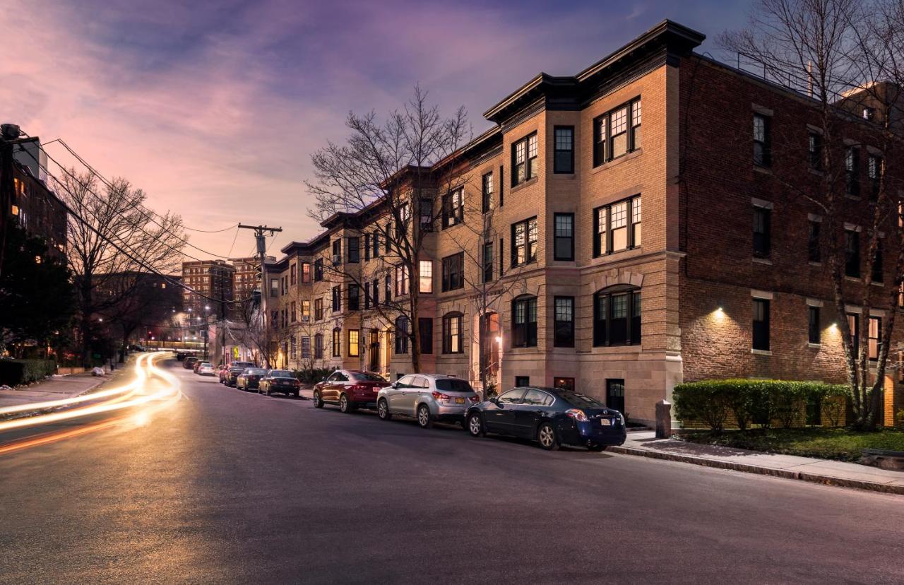 A Stylish Stay w/ a Queen Bed, Heated Floors.. #31 - Bed and Breakfast