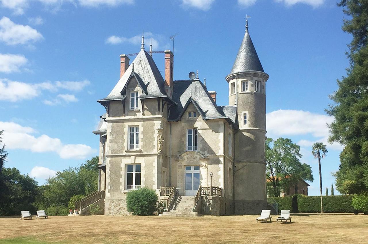 Chateau Breduriere - Ferienwohnung Moutiers-sur-le-Lay