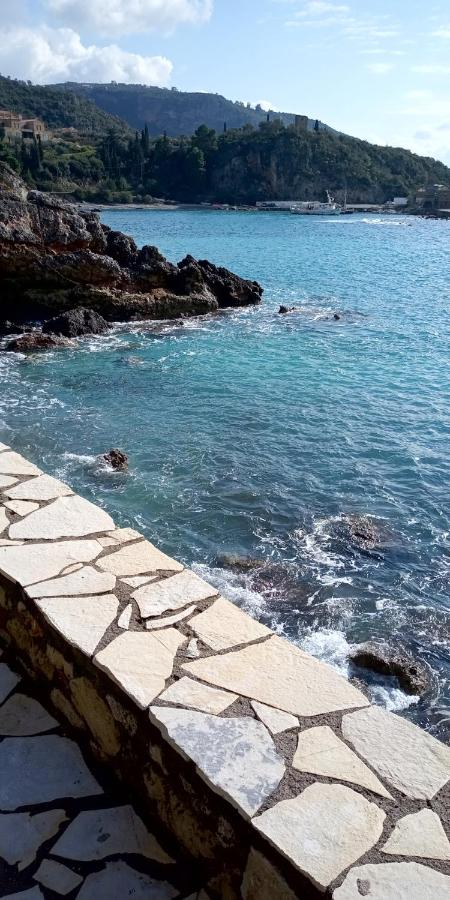 Studio Apartment with Sea View