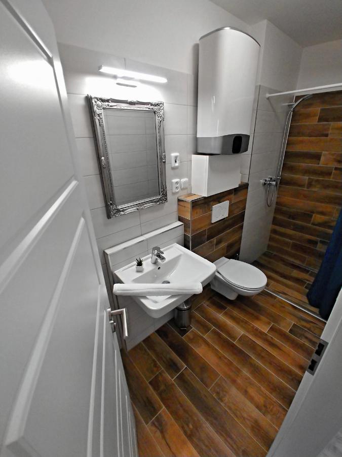 Deluxe Double Room with Shower