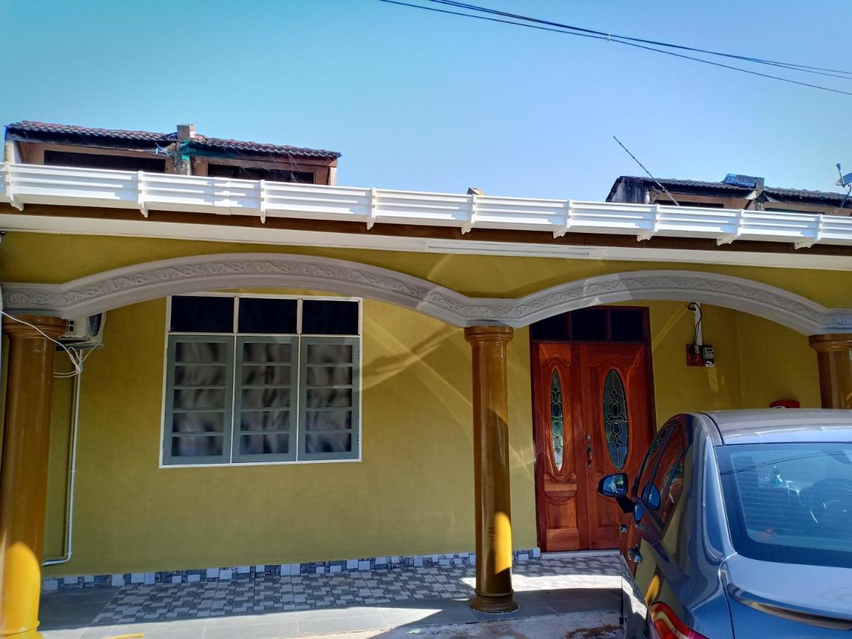 Homestay Sejati - B&B