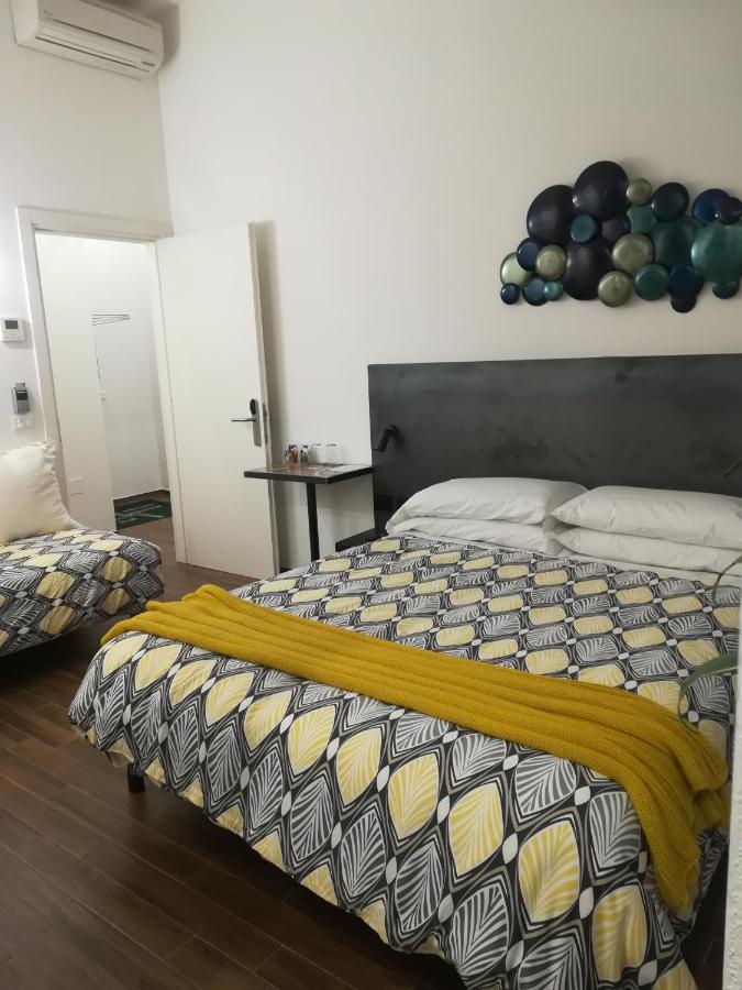 Camera Matrimoniale Deluxe con 1 Letto Supplementare