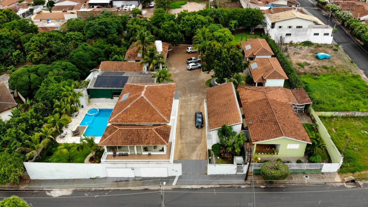 Pousada Tia Nena - B&B Olímpia