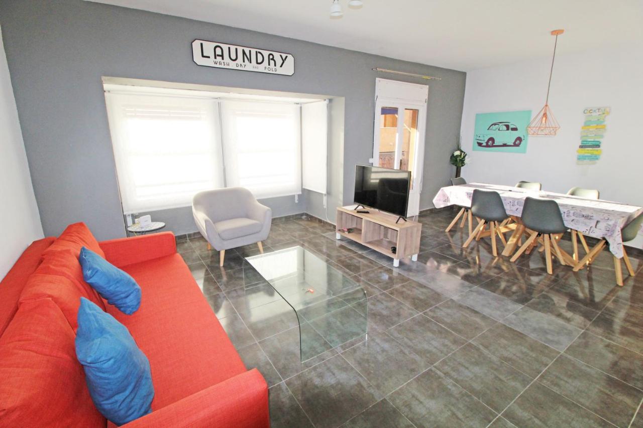 Céntrico y espacioso piso en barrio tranquilo - B&B