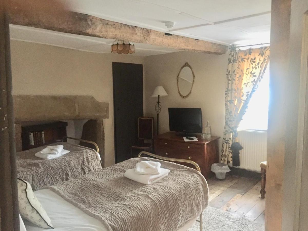 Twin Room - Non Pet Friendly