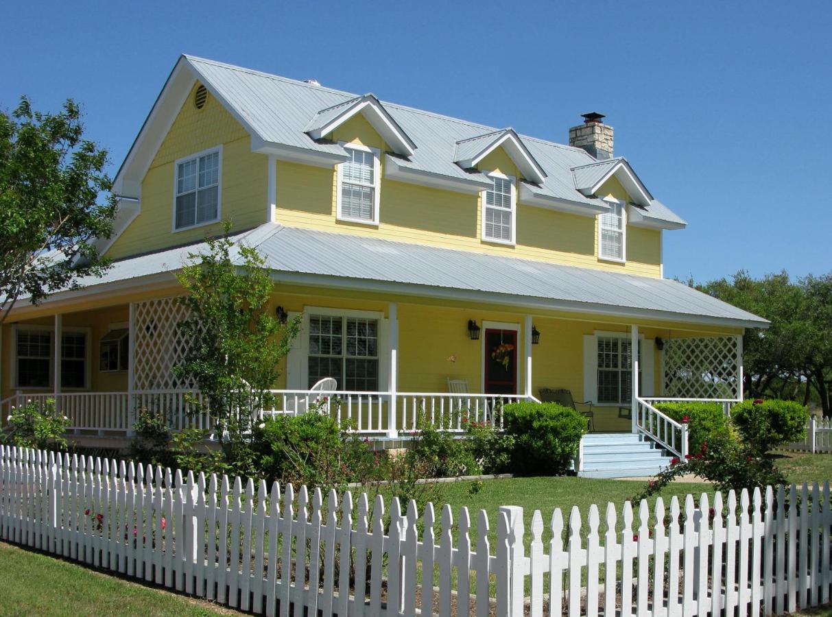 Yellow House B&B - Ferienwohnung