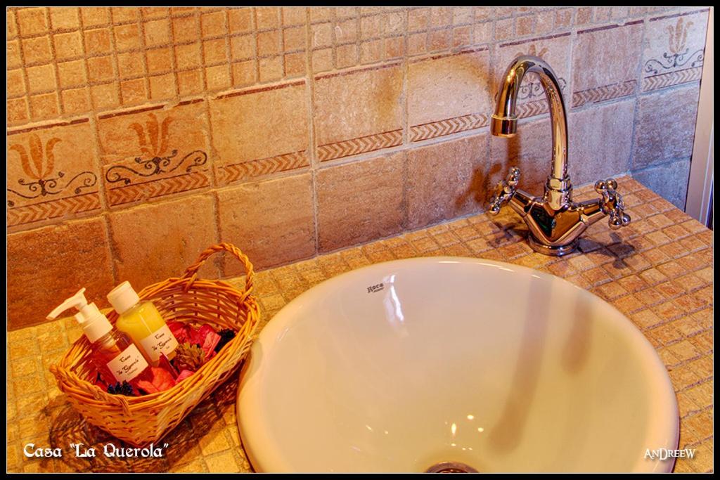 Casa La Querola - Bed and Breakfast