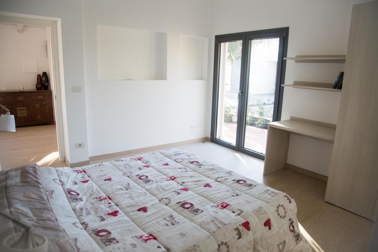 Large Two-Bedroom House (6 Adults)