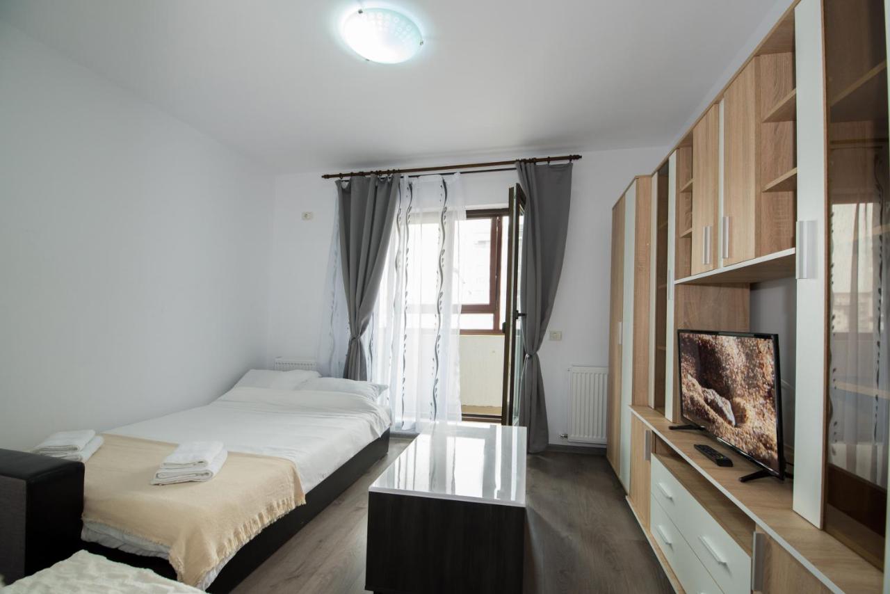 Rezident militari - B&B