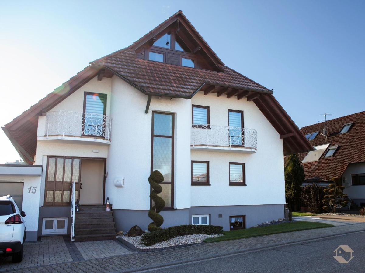 B&B Ottersweier - Ferienwohnung Paradies - Bed and Breakfast Ottersweier