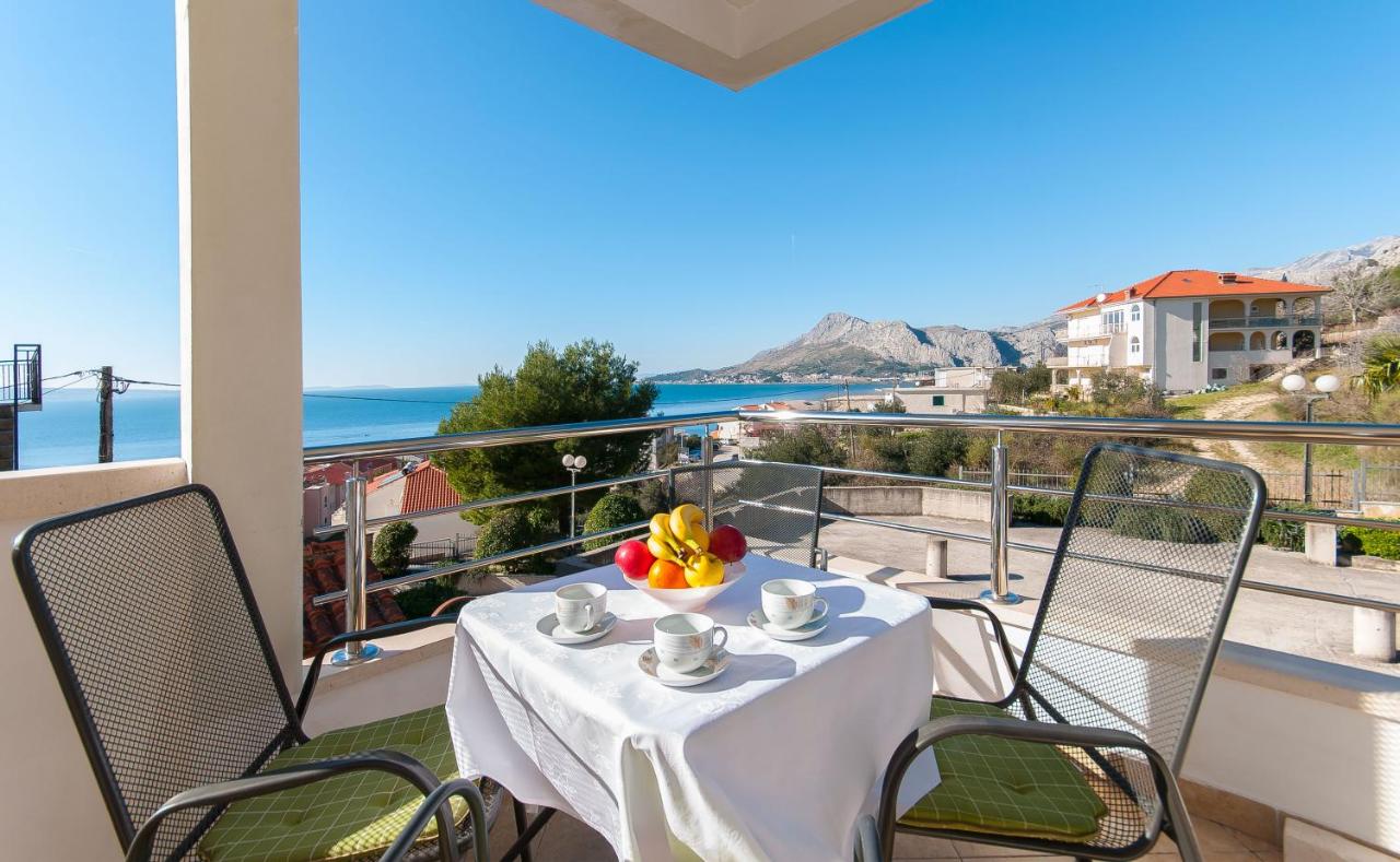 Apartment Ines - B&B Omiš