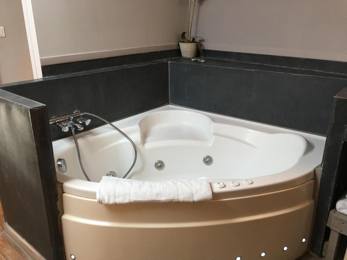 Apartment mit Whirlpool