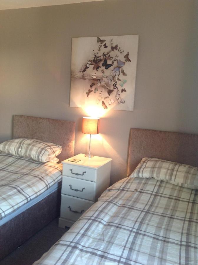 Twin Room with Shared Bathroom