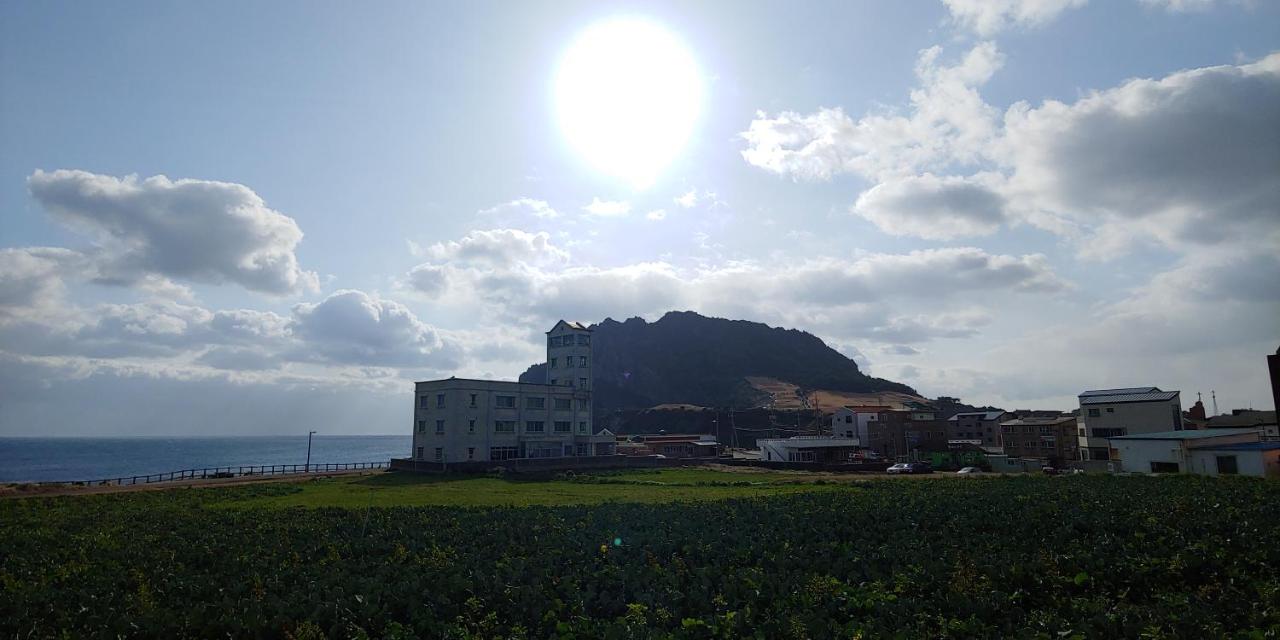 Seongsan Morning Sunset - B&B Seogwipo
